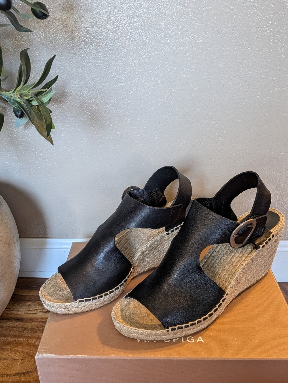 NWT! Via Spiga BLACK Leather Espadrille Wedge Sandals Sz 10M